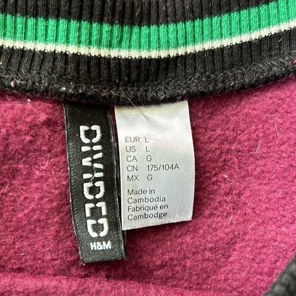 Kitty face sweat shirt. - Picture 7 of 9